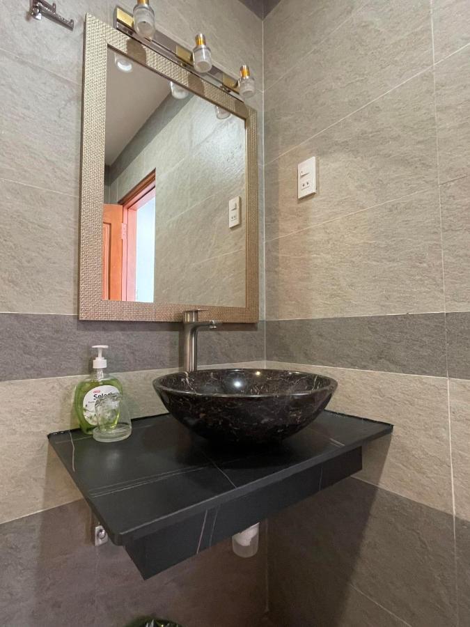 Y Linh Hotel Quy Nhon Exterior photo