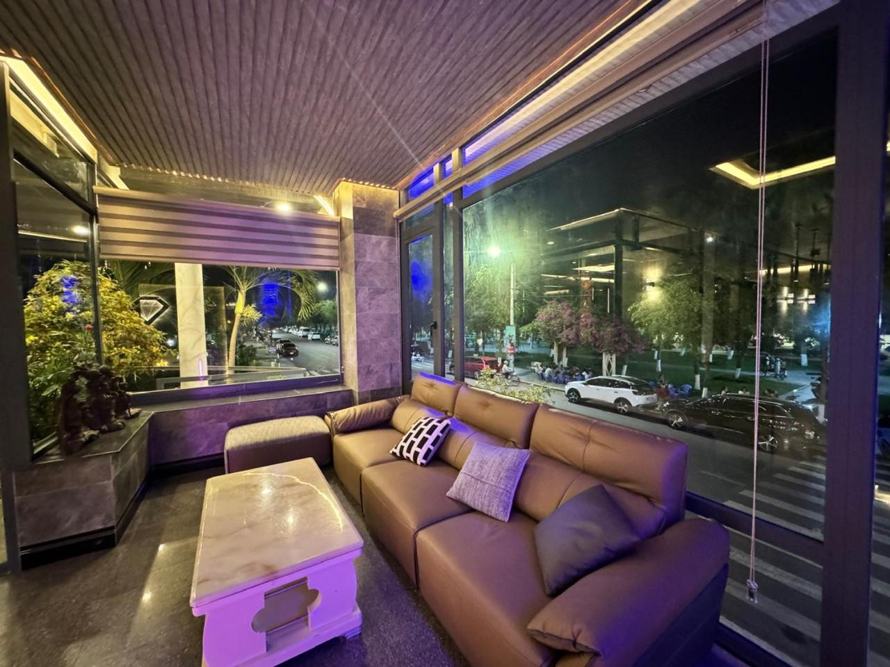 Y Linh Hotel Quy Nhon Exterior photo